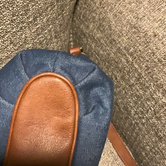 Liz Claiborne - Picture 5 of 6